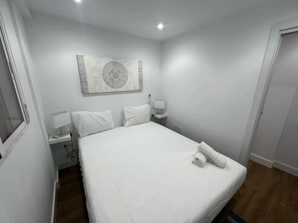 Malaga Train Station Apartment 0*,